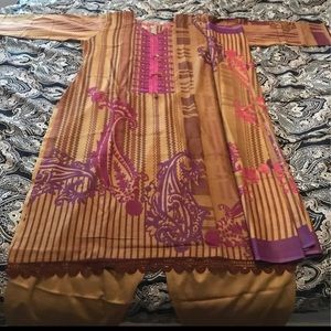 New Pakistani/Indian dress